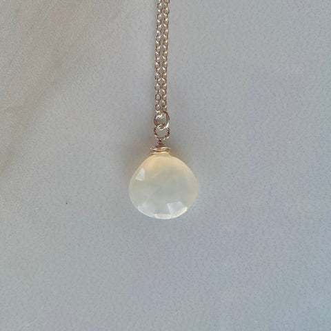 Moonstone Pendant & Chain Necklace