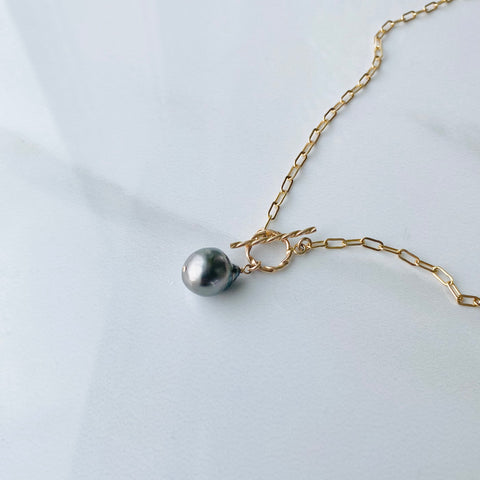 Tahitian Pearl and Gold Toggle Necklace